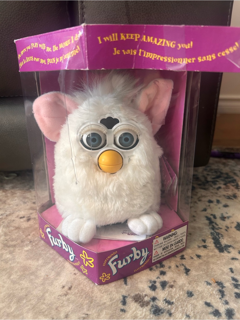 Original VINTAGE 1998 FURBY (SNOWBALL) used with box